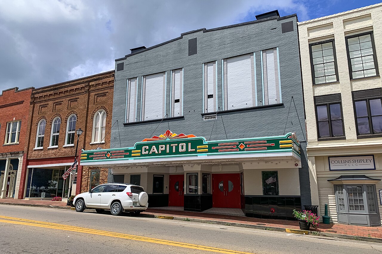 Capitol Theater on Main Street in Greeneville, Tennessee — photo by AppalachianCentrist, CC BY-SA 4.0 via Wikimedia Commons